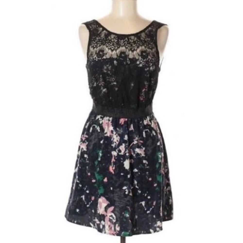 Kimchi Blue lace & watercolor dress